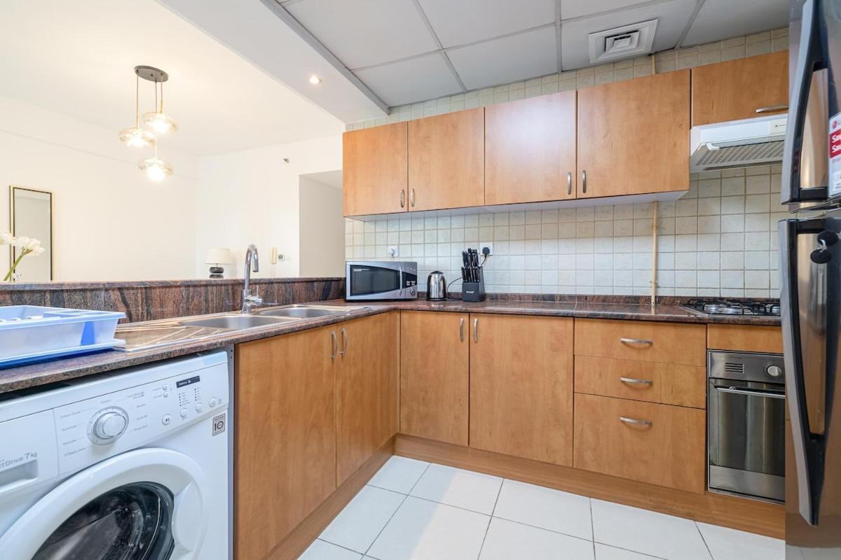 2 Bedroom Apartment I Marina Diamond 4 I Close To Metro Dubai Luaran gambar